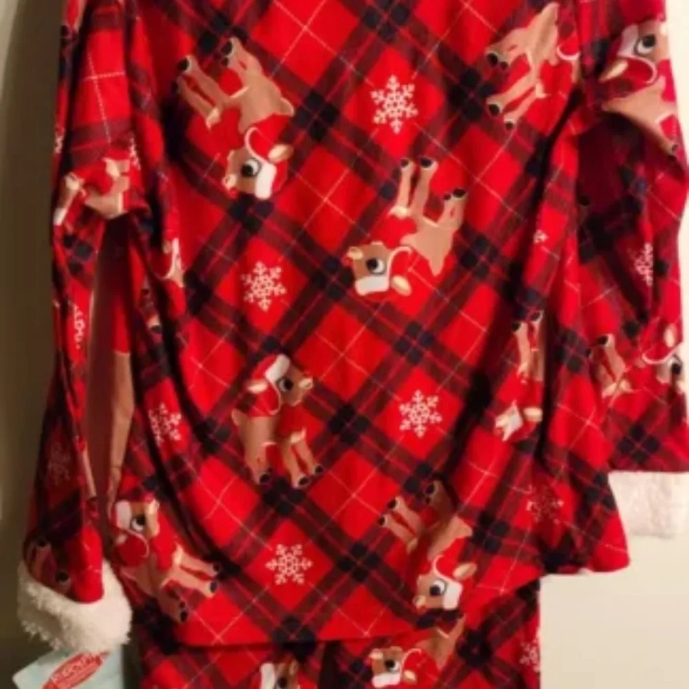 Rudolph The Red Nosed Reindeer 2pc Pajamas PJS Small 6/6x Licensed Christmas New